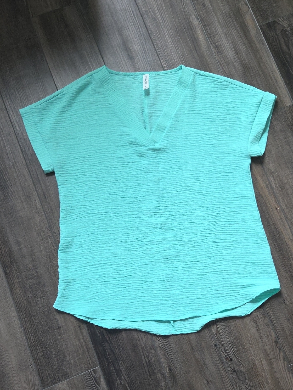 Zenana V-Neck Airflow Top - Mint
